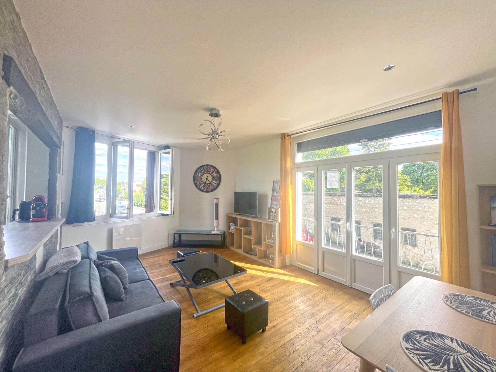 Grand T2 Renove - Bord Du Canal - Commerces A Pied *